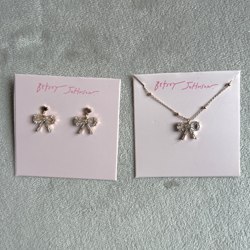 Betsey Johnson Gold Tone Crystal Bow Necklace and Stud Earrings Jewelry Set